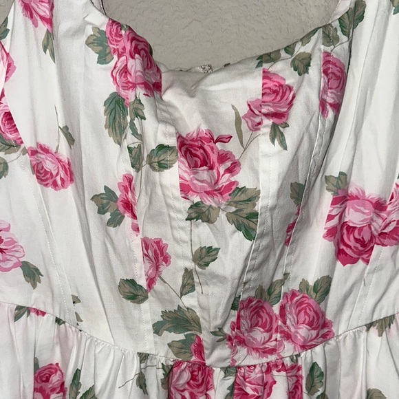 Wayf Rose Print Midi Dress‎ - White and Pink - Picture 2 of 9